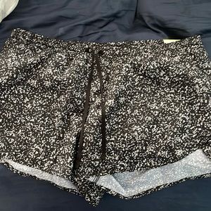Old Navy Active short